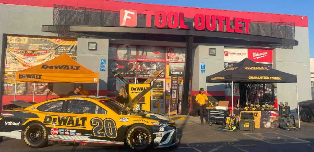 Fasteners Inc Tool Outlet Fresno Store front
