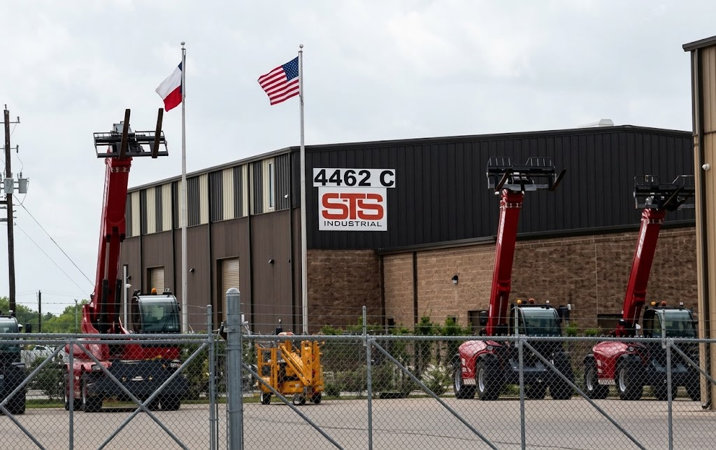 STS Industrial Storefront in Pasadena, Texas